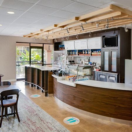 Отель Courtyard By Marriott Key West Waterfront Экстерьер фото